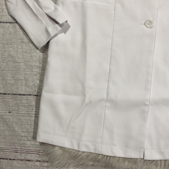 FIGS White Classic Bellevue Slim Long Lab Coat - Picture 8 of 16